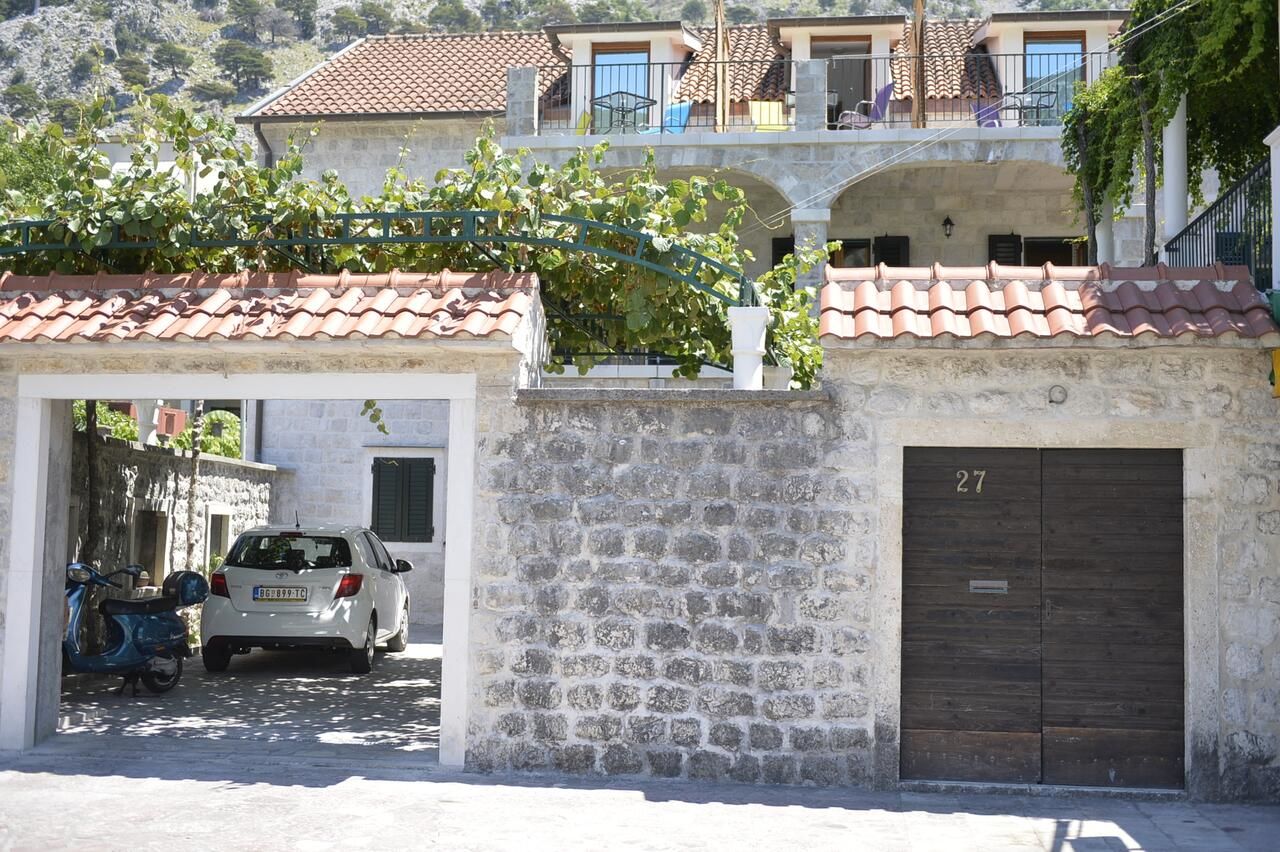 Апартаменты Guesthouse Anita Котор-5