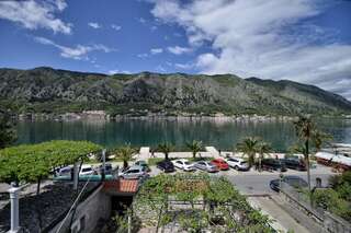 Апартаменты Guesthouse Anita Котор Двухместный номер с 1 кроватью или 2 отдельными кроватями и видом на море-15